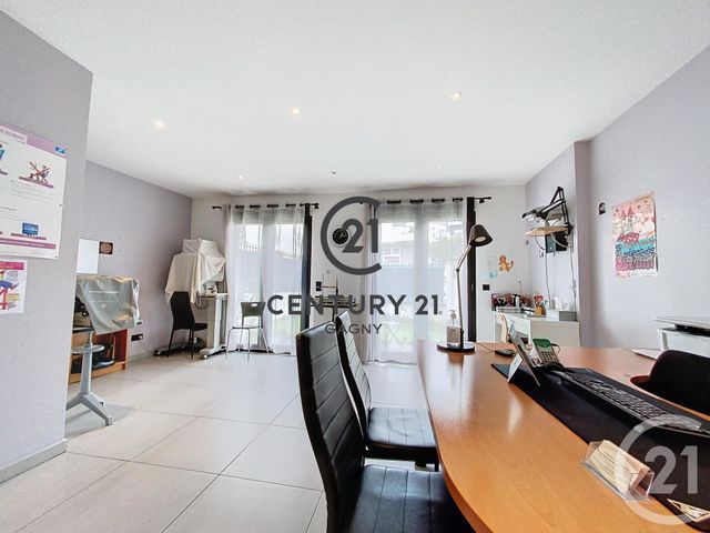 Appartement F2 à vendre - 2 pièces - 42.32 m2 - GAGNY - 93 - ILE-DE-FRANCE - Century 21 Sweet Home Immobilier