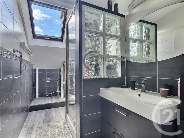 Appartement F3 à vendre - 3 pièces - 46.95 m2 - VILLEMOMBLE - 93 - ILE-DE-FRANCE - Century 21 Sweet Home Immobilier