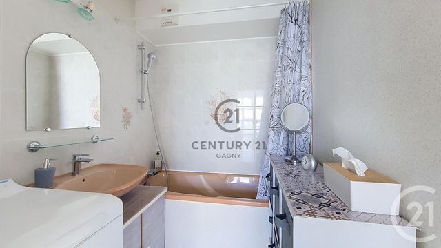 Appartement F3 à vendre - 3 pièces - 64.97 m2 - GAGNY - 93 - ILE-DE-FRANCE - Century 21 Sweet Home Immobilier
