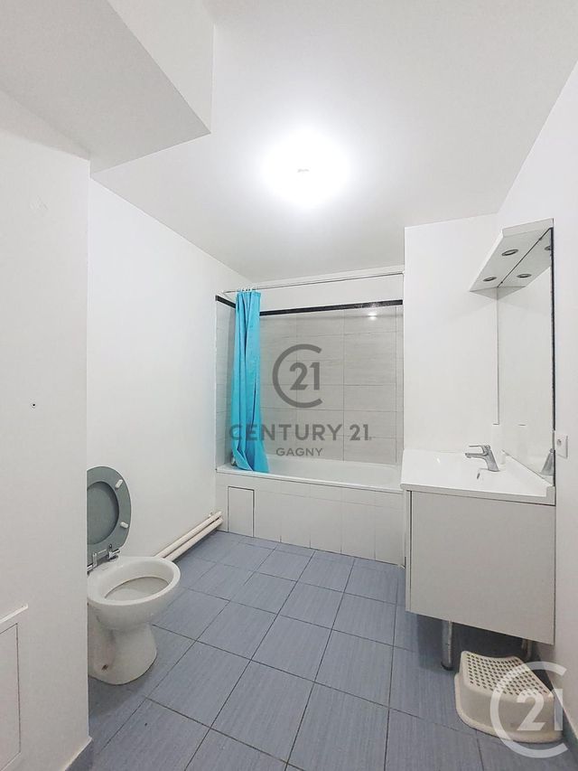 Appartement F3 à louer - 3 pièces - 61.0 m2 - VILLEMOMBLE - 93 - ILE-DE-FRANCE - Century 21 Sweet Home Immobilier