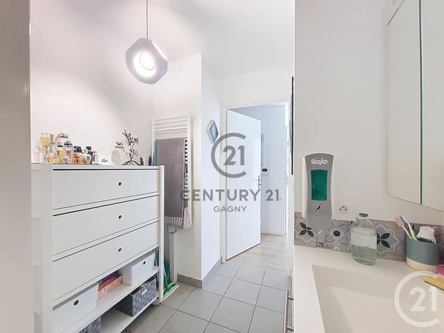 Appartement F3 à vendre - 3 pièces - 54.61 m2 - GAGNY - 93 - ILE-DE-FRANCE - Century 21 Sweet Home Immobilier