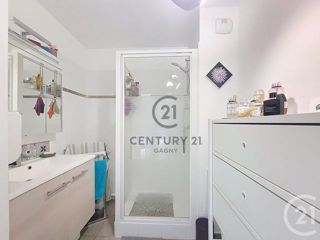 Appartement F3 à vendre - 3 pièces - 54.61 m2 - GAGNY - 93 - ILE-DE-FRANCE - Century 21 Sweet Home Immobilier
