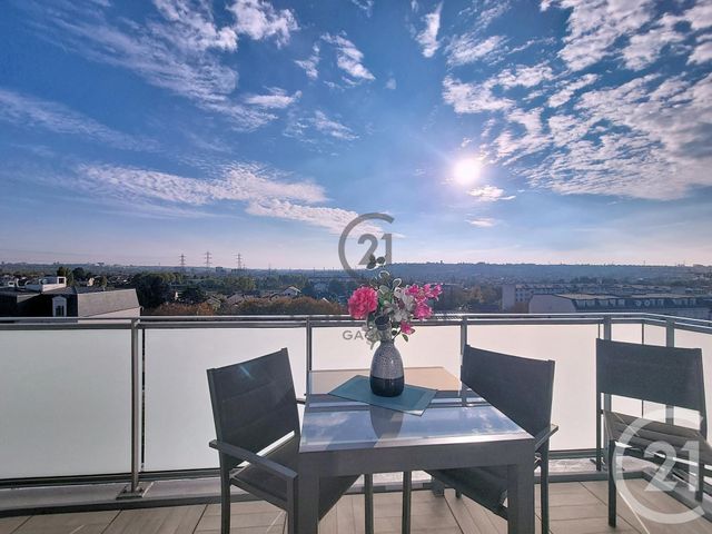 Appartement F3 à vendre - 3 pièces - 54.61 m2 - GAGNY - 93 - ILE-DE-FRANCE - Century 21 Sweet Home Immobilier