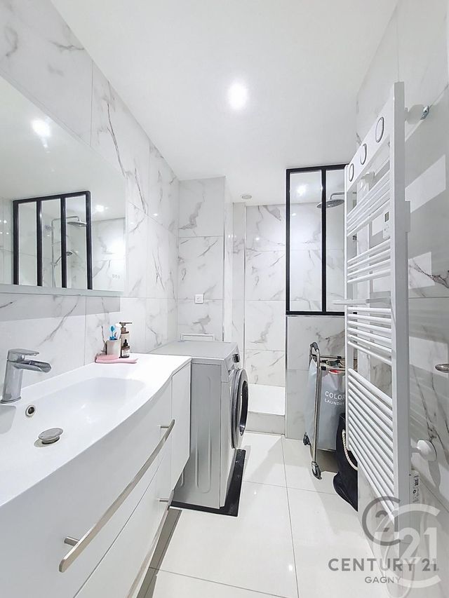 Appartement F2 à vendre - 2 pièces - 52.87 m2 - GAGNY - 93 - ILE-DE-FRANCE - Century 21 Sweet Home Immobilier