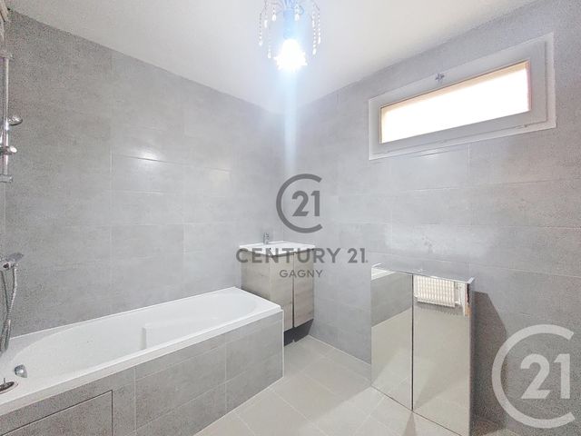Appartement F4 à louer - 4 pièces - 97.4 m2 - GAGNY - 93 - ILE-DE-FRANCE - Century 21 Sweet Home Immobilier
