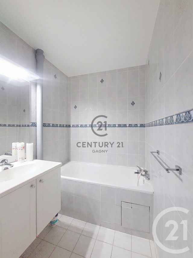 Appartement F2 à louer - 2 pièces - 43.59 m2 - GAGNY - 93 - ILE-DE-FRANCE - Century 21 Sweet Home Immobilier