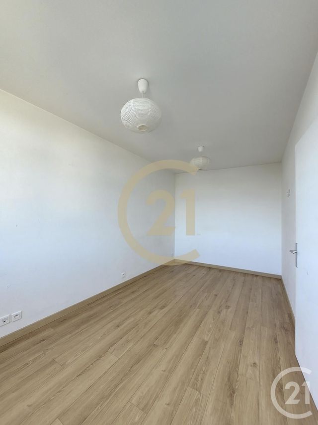 Appartement F2 à louer - 2 pièces - 43.08 m2 - VILLEMOMBLE - 93 - ILE-DE-FRANCE - Century 21 Sweet Home Immobilier