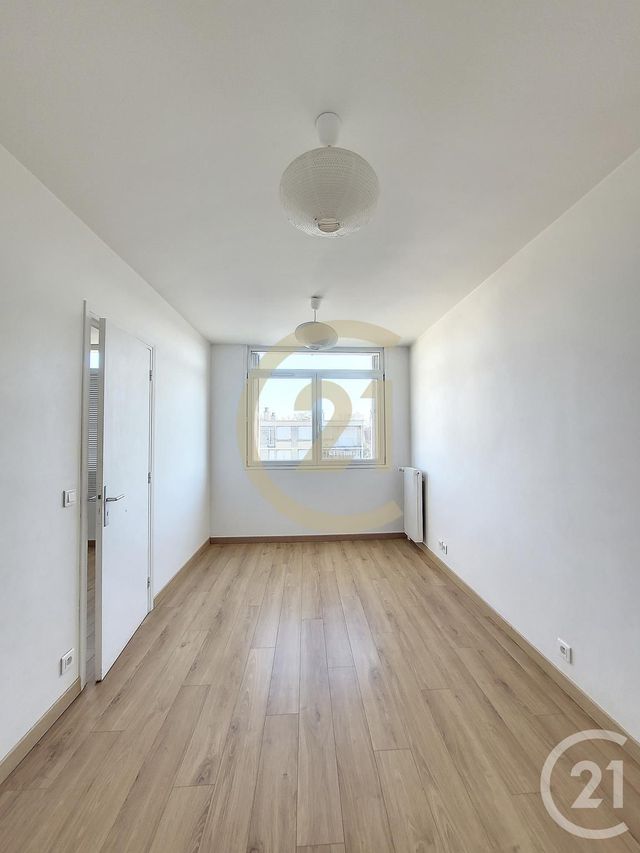 Appartement F2 à louer - 2 pièces - 43.08 m2 - VILLEMOMBLE - 93 - ILE-DE-FRANCE - Century 21 Sweet Home Immobilier