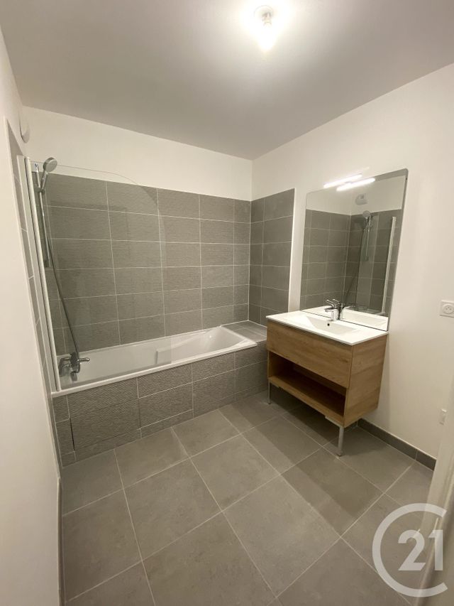 Appartement F3 à louer - 3 pièces - 61.7 m2 - ROSNY SOUS BOIS - 93 - ILE-DE-FRANCE - Century 21 Sweet Home Immobilier