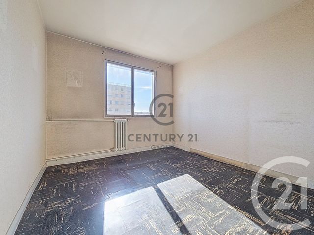 Appartement F4 à vendre - 4 pièces - 60.53 m2 - GAGNY - 93 - ILE-DE-FRANCE - Century 21 Sweet Home Immobilier