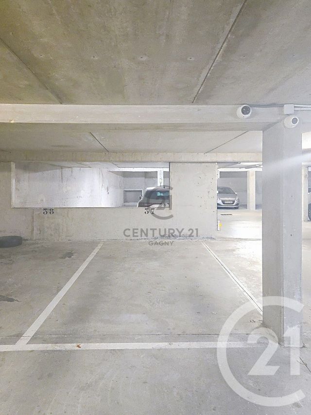 Parking à louer VILLEMOMBLE