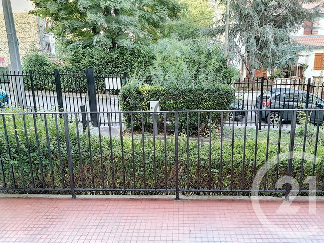 Appartement F2 à louer - 2 pièces - 49.4 m2 - GAGNY - 93 - ILE-DE-FRANCE - Century 21 Sweet Home Immobilier