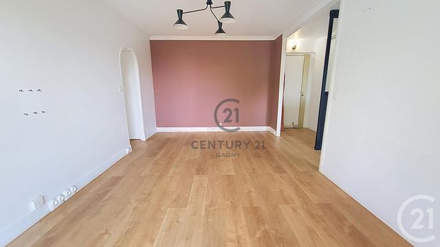 Appartement F2 à vendre - 2 pièces - 43.22 m2 - GAGNY - 93 - ILE-DE-FRANCE - Century 21 Sweet Home Immobilier