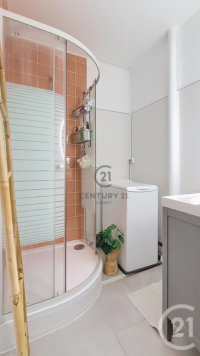 Appartement F2 à vendre - 2 pièces - 43.22 m2 - GAGNY - 93 - ILE-DE-FRANCE - Century 21 Sweet Home Immobilier