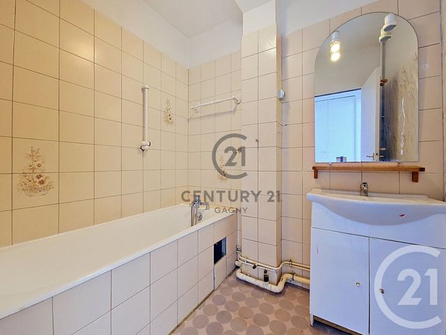 Appartement F4 à louer - 3 pièces - 65.38 m2 - GAGNY - 93 - ILE-DE-FRANCE - Century 21 Sweet Home Immobilier