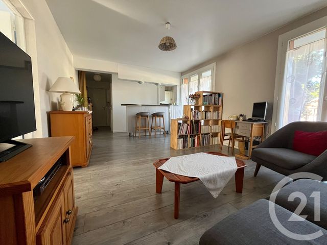 Appartement F2 à louer - 2 pièces - 44.34 m2 - GAGNY - 93 - ILE-DE-FRANCE - Century 21 Sweet Home Immobilier