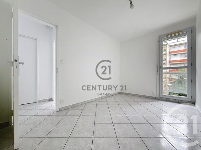 Appartement F3 à louer - 3 pièces - 59.71 m2 - GAGNY - 93 - ILE-DE-FRANCE - Century 21 Sweet Home Immobilier