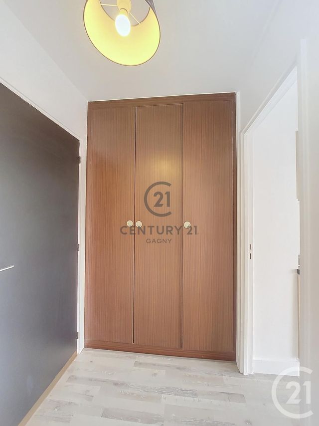 Appartement Studio à louer - 1 pièce - 26.4 m2 - GAGNY - 93 - ILE-DE-FRANCE - Century 21 Sweet Home Immobilier