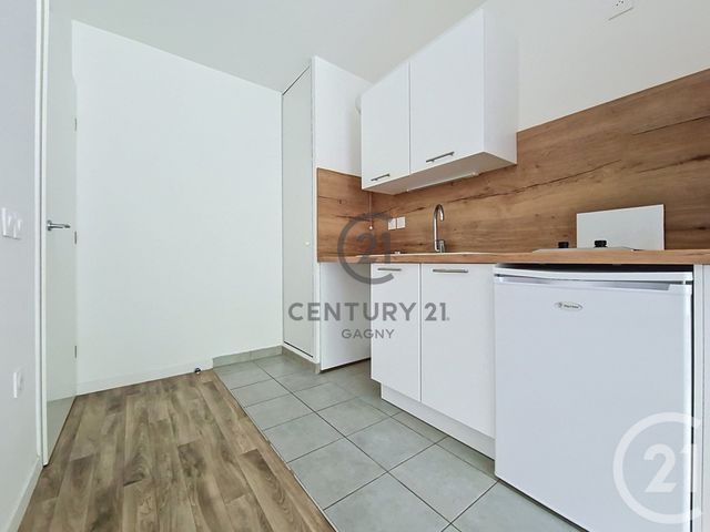 Appartement Studio à louer - 1 pièce - 32.33 m2 - GAGNY - 93 - ILE-DE-FRANCE - Century 21 Sweet Home Immobilier