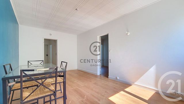 Appartement F2 à vendre - 2 pièces - 46.55 m2 - GAGNY - 93 - ILE-DE-FRANCE - Century 21 Sweet Home Immobilier