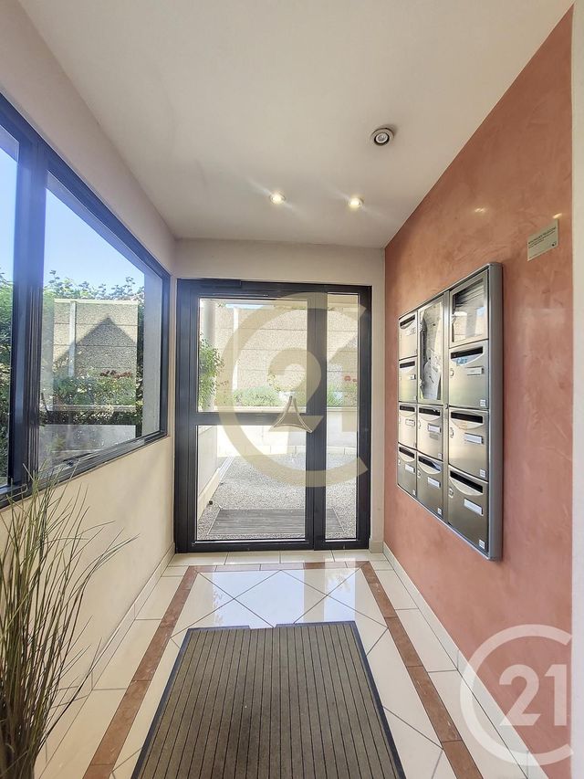 Appartement F2 à louer - 2 pièces - 45.7 m2 - GAGNY - 93 - ILE-DE-FRANCE - Century 21 Sweet Home Immobilier