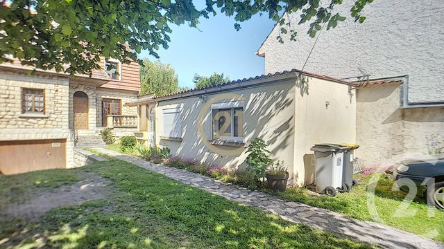 maison à louer - 7 pièces - 140.0 m2 - GAGNY - 93 - ILE-DE-FRANCE - Century 21 Sweet Home Immobilier