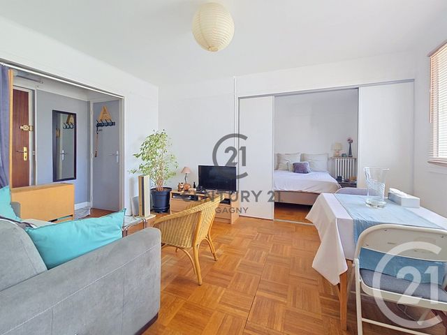 Appartement F2 à vendre - 2 pièces - 39.86 m2 - GAGNY - 93 - ILE-DE-FRANCE - Century 21 Sweet Home Immobilier