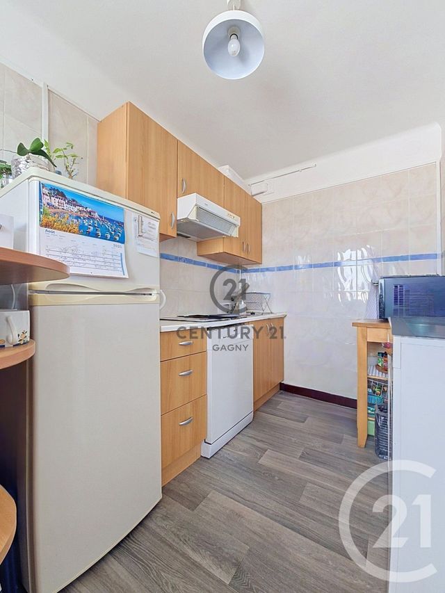 Appartement F2 à vendre - 2 pièces - 39.86 m2 - GAGNY - 93 - ILE-DE-FRANCE - Century 21 Sweet Home Immobilier
