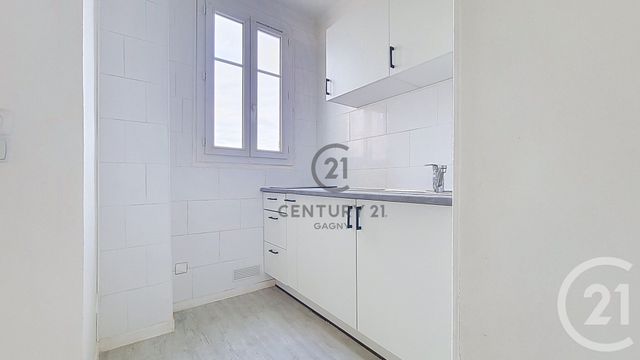 Appartement F1 à louer - 1 pièce - 22.35 m2 - NEUILLY PLAISANCE - 93 - ILE-DE-FRANCE - Century 21 Sweet Home Immobilier