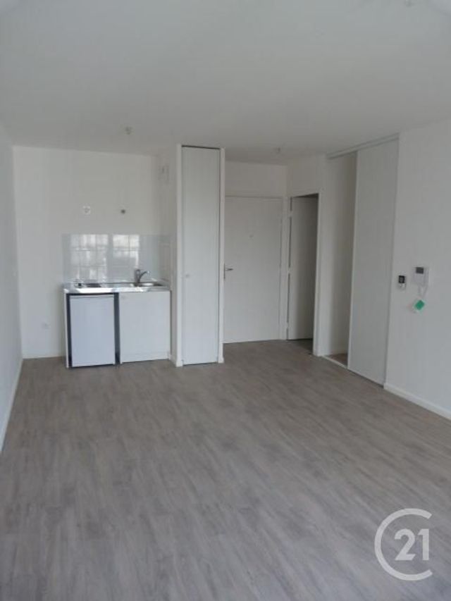 Appartement Studio à louer - 1 pièce - 28.54 m2 - AULNAY SOUS BOIS - 93 - ILE-DE-FRANCE - Century 21 Sweet Home Immobilier